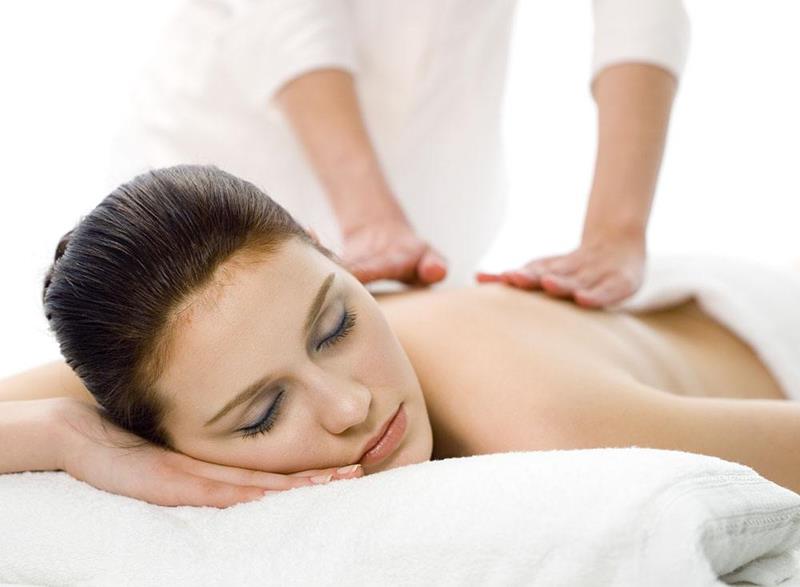 �м�ʦ��Ůʿ����spa����